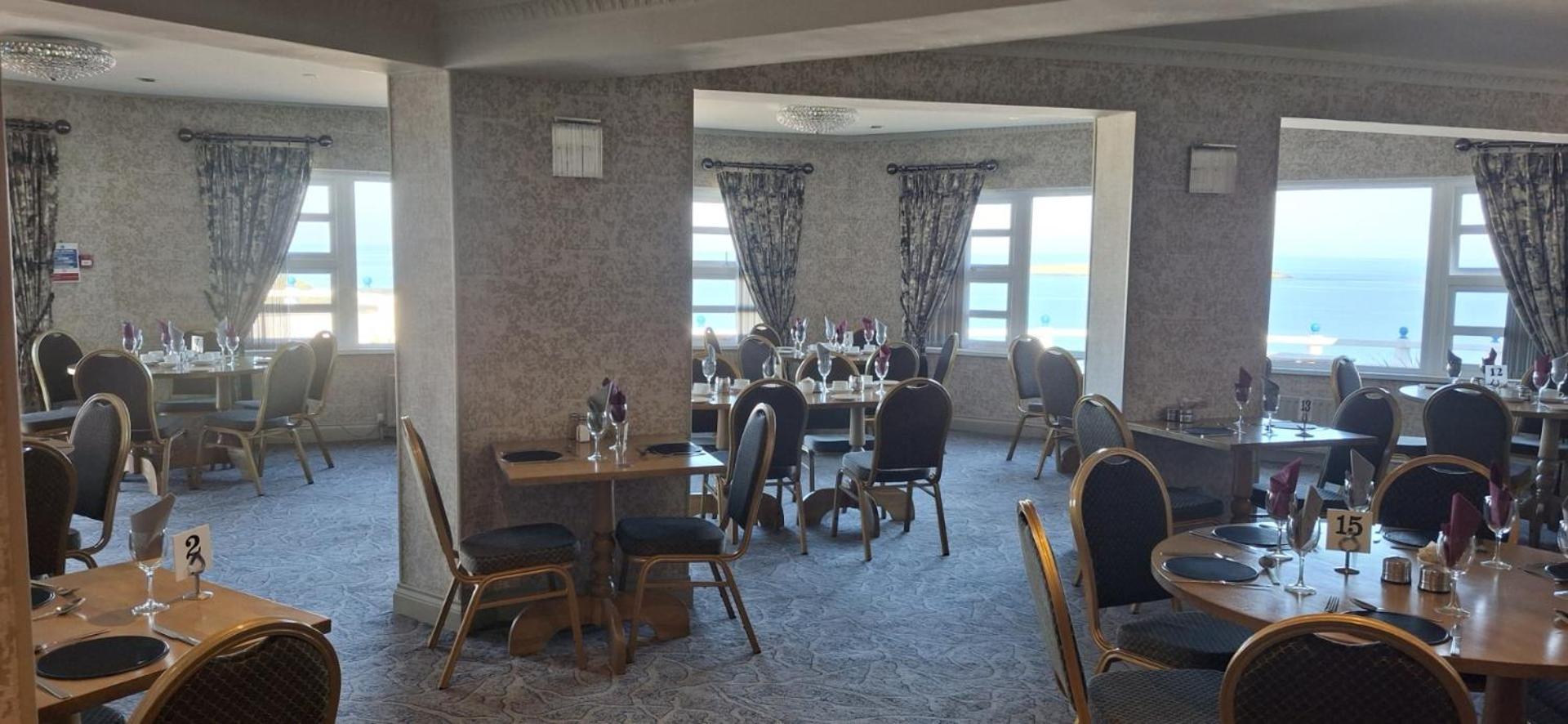 Royal Court Hotel Portrush Buitenkant foto