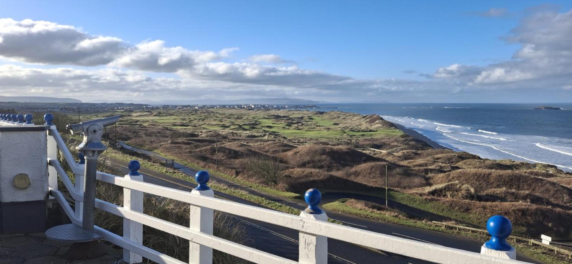 Royal Court Hotel Portrush Buitenkant foto