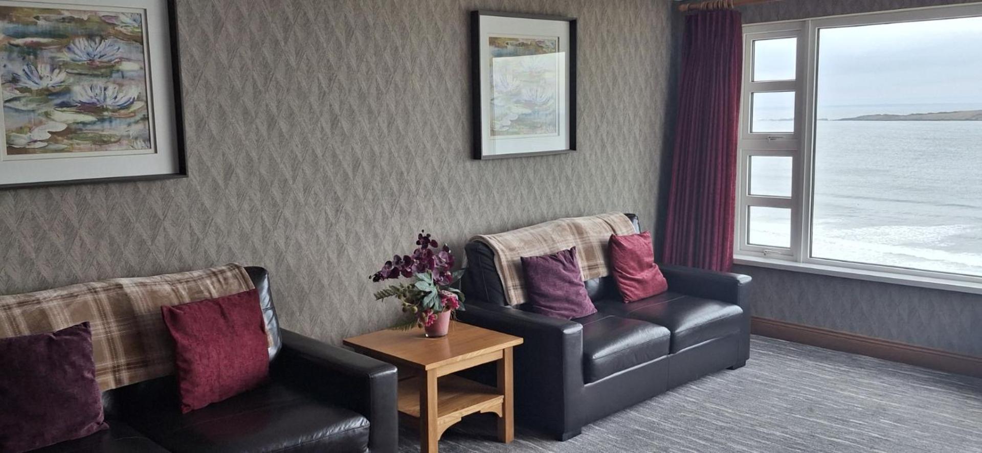 Royal Court Hotel Portrush Buitenkant foto