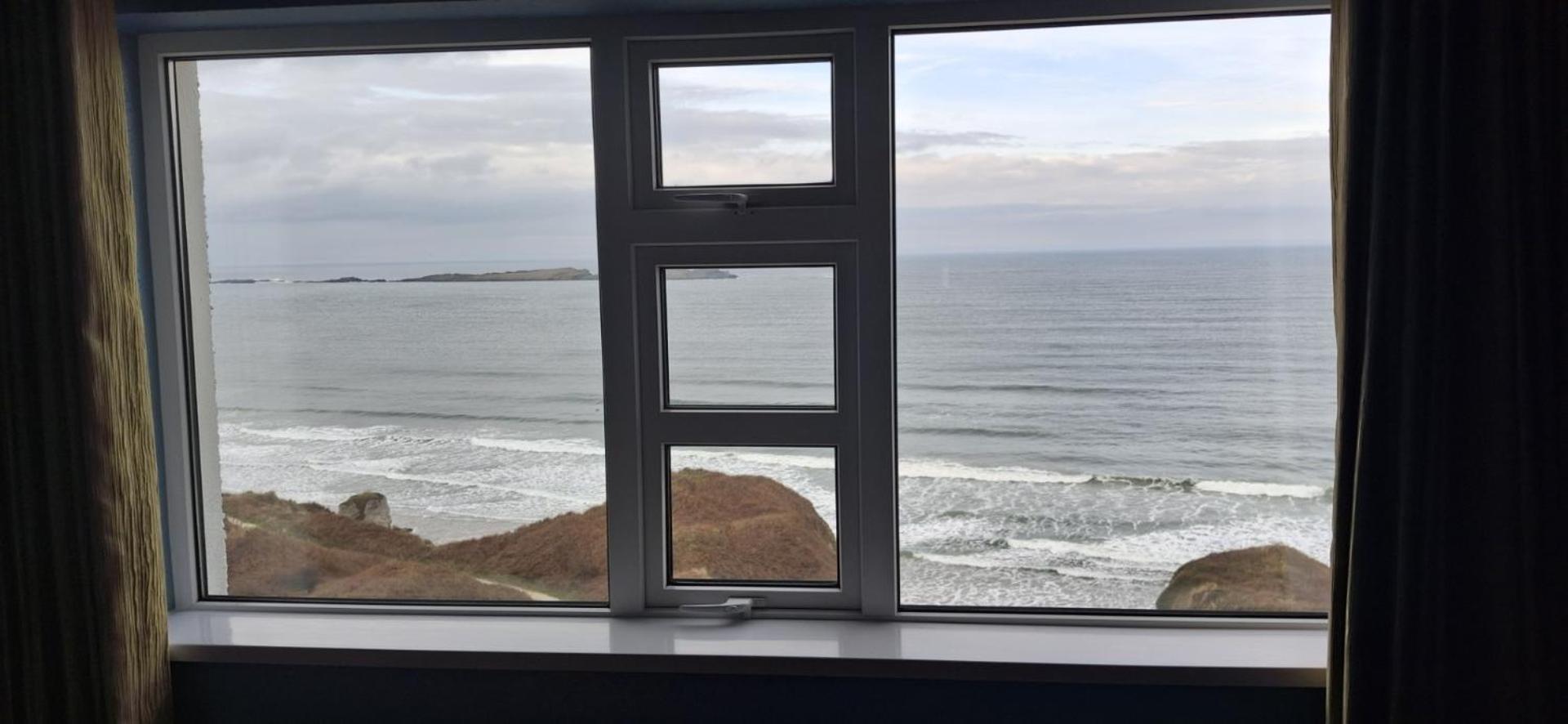 Royal Court Hotel Portrush Buitenkant foto