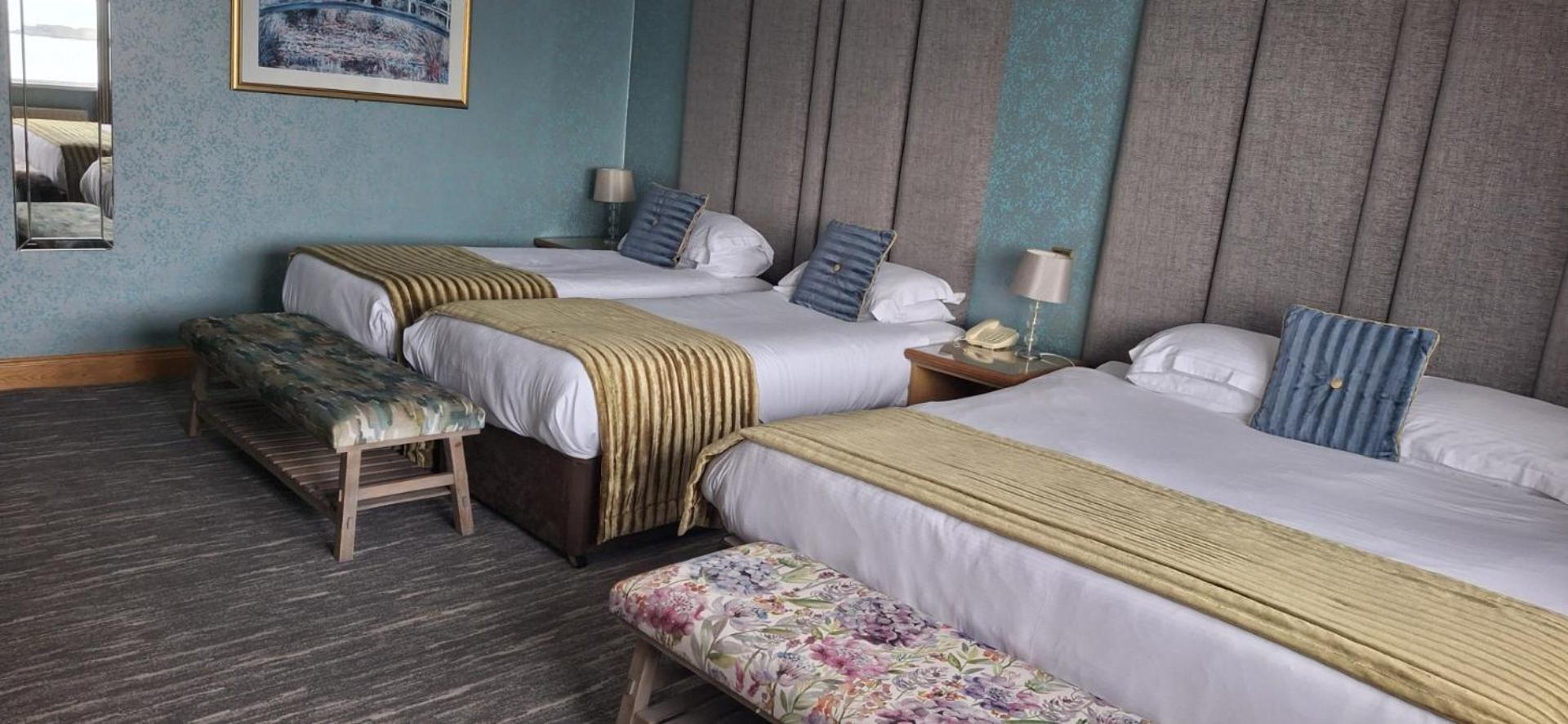 Royal Court Hotel Portrush Buitenkant foto